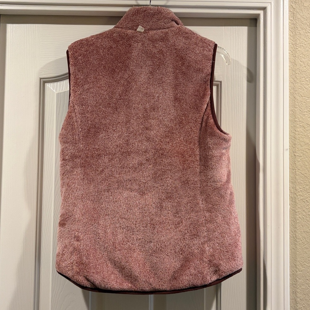 Free Country Women's Reversible Quilted Puffer Vest - Burgundy size M like new - Picture 7 of 7